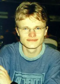 Dennis Breder (Pardobice, 1999)