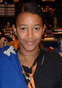 Sinead Furlong (Calvi�, 2004)