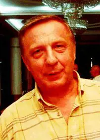 Viktor Petrov (2004)