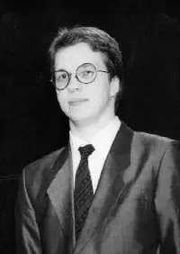Nigel D Short (Paris, 1990)