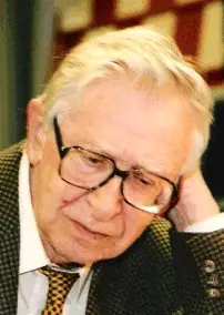Vassily V Smyslov (2000)