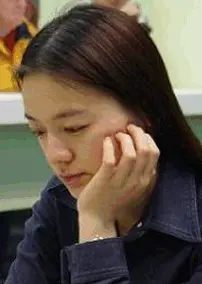 Chen Zhu (Wijk aan Zee, 2004)