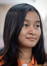 Medina Warda Aulia (2015)