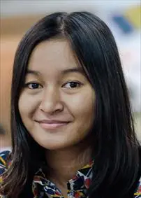 Medina Warda Aulia (2015)