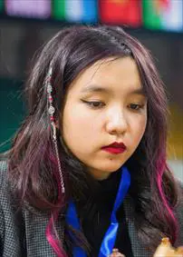 Alua Nurmanova (Almaty, 2022)