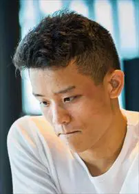 Justin Hy Tan (Reykjavik, 2016)